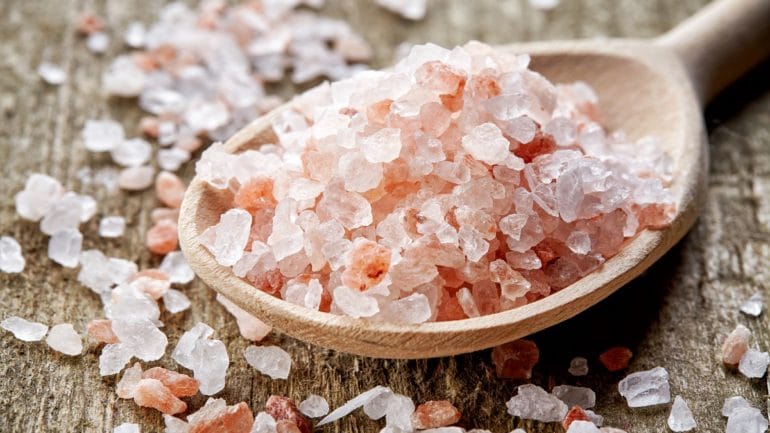 Vyrobte si detoxikátor tela z himalájskej soli