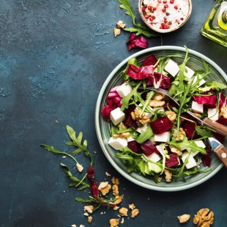 Recept na cviklovo-rukolový šalát s parmezánom