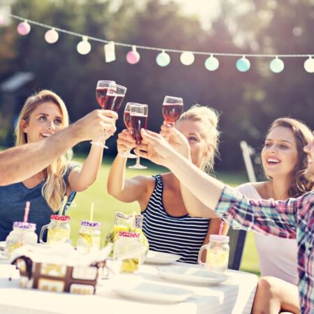 Ako pripraviť terasu na záhradnú párty