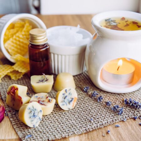 Ako si vyrobiť bylinkový vosk do vonných sviečok