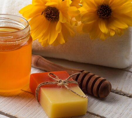 Netradičné využitie medu: Prírodné produkty z medu a včelieho vosku: Ideálny darček na Vianoce